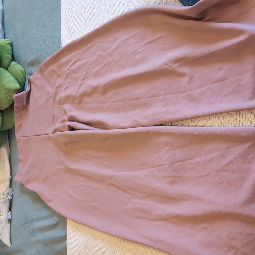 Pink slacks - Picture 5 of 8